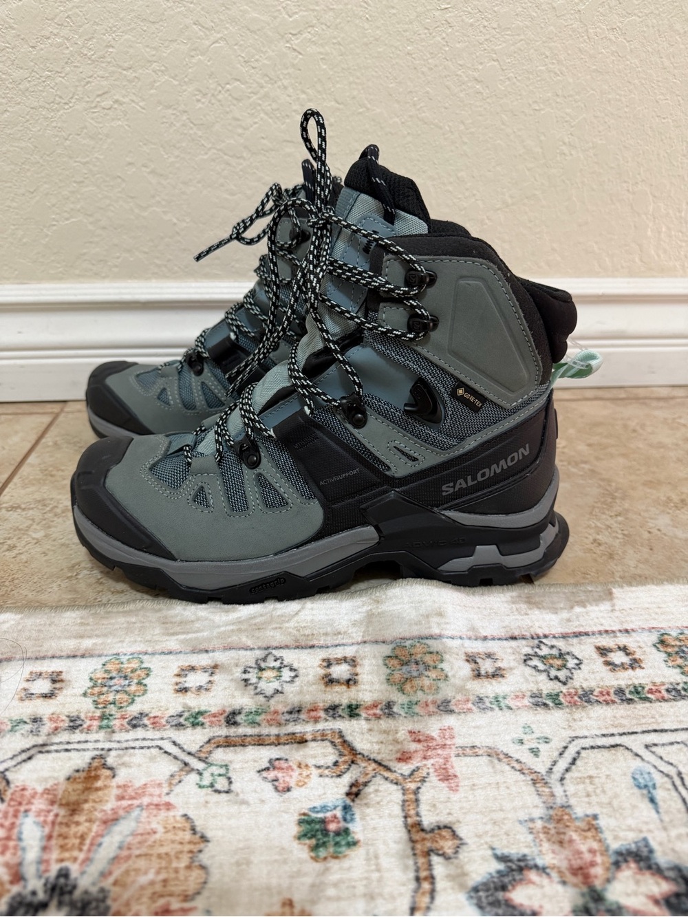 New Salomon Quest 4 GTX Waterproof Hiking Boots size 7.5 - Picture 9 of 12